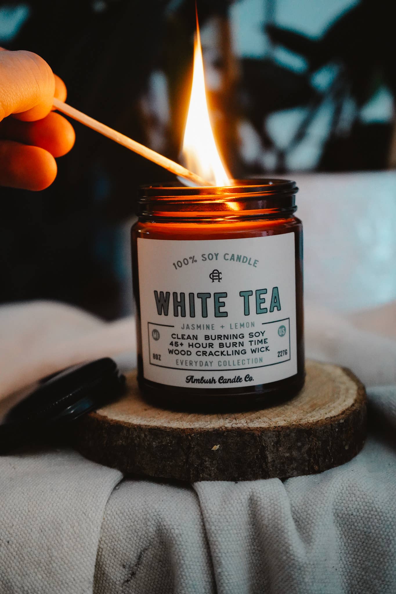 White Tea | Jasmine + Lemon 8oz Soy Candle